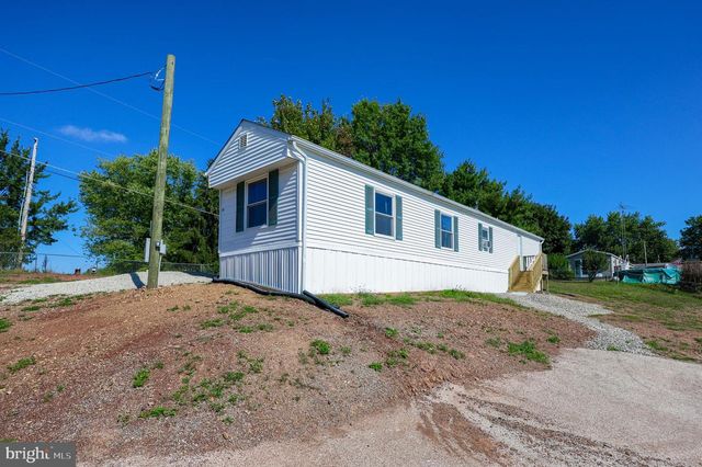 4391 SCHOOLHOUSE RD, Dover, PA 17315