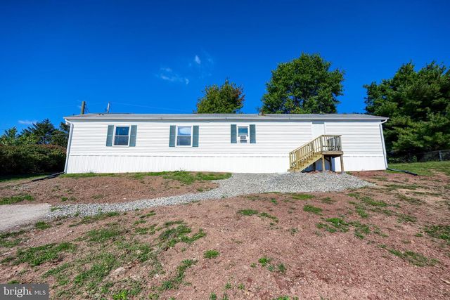 4391 SCHOOLHOUSE RD, Dover, PA 17315