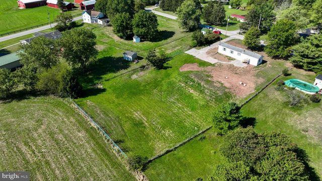 4391 SCHOOLHOUSE RD, Dover, PA 17315