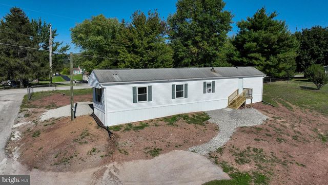 4391 SCHOOLHOUSE RD, Dover, PA 17315
