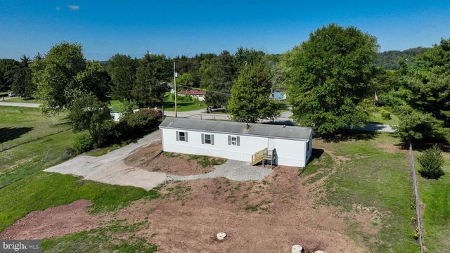 4391 SCHOOLHOUSE RD, Dover, PA 17315