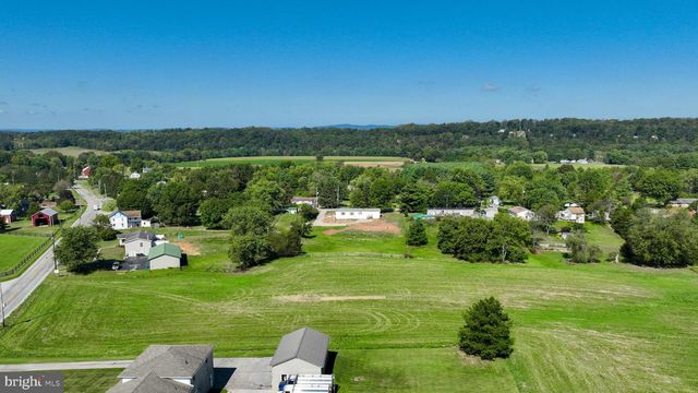 4391 SCHOOLHOUSE RD, Dover, PA 17315