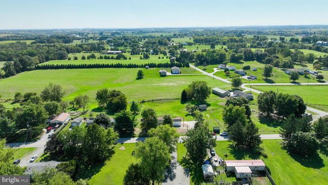 4391 SCHOOLHOUSE RD, Dover, PA 17315