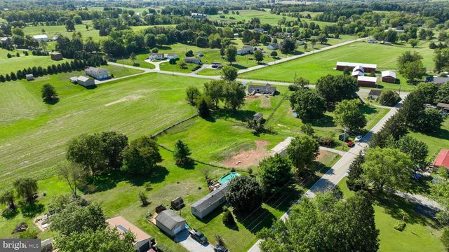 4391 SCHOOLHOUSE RD, Dover, PA 17315