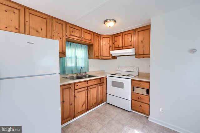4391 SCHOOLHOUSE RD, Dover, PA 17315