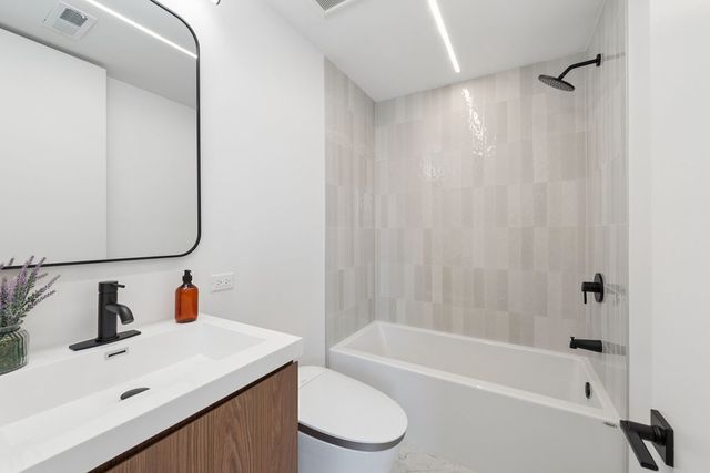 1656 N BOSWORTH Avenue 3N, Chicago, IL 60642