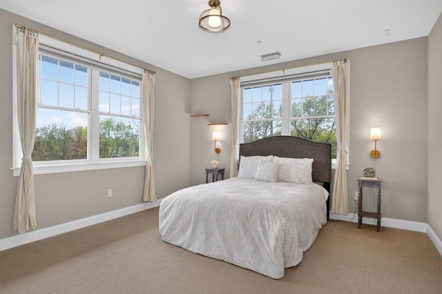 2 Inwood Drive 3012, Woburn, MA 01801