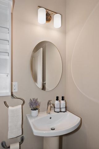 2 Inwood Drive 3012, Woburn, MA 01801