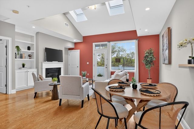 2 Inwood Drive 3012, Woburn, MA 01801