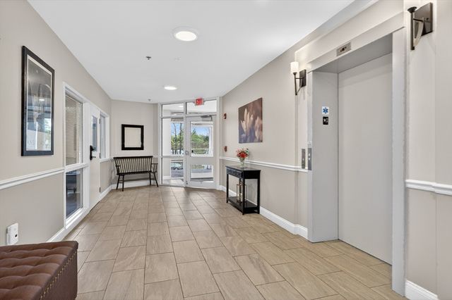 2 Inwood Drive 3012, Woburn, MA 01801