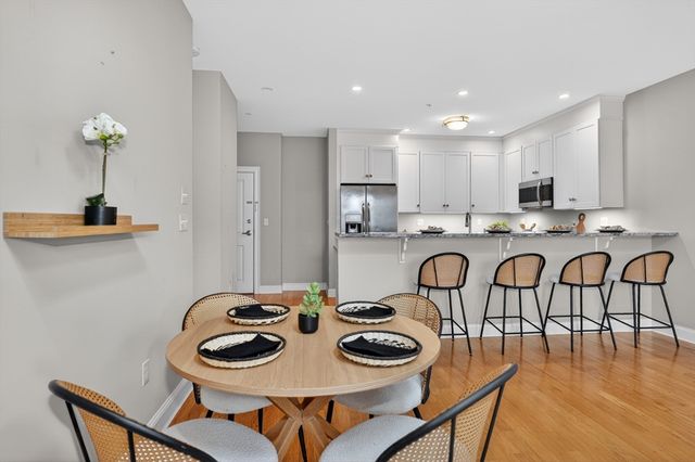 2 Inwood Drive 3012, Woburn, MA 01801