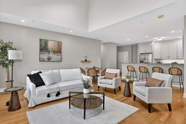 2 Inwood Drive 3012, Woburn, MA 01801