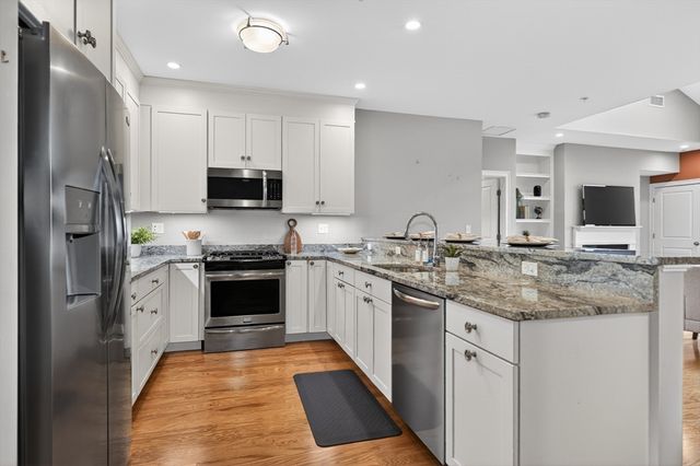 2 Inwood Drive 3012, Woburn, MA 01801