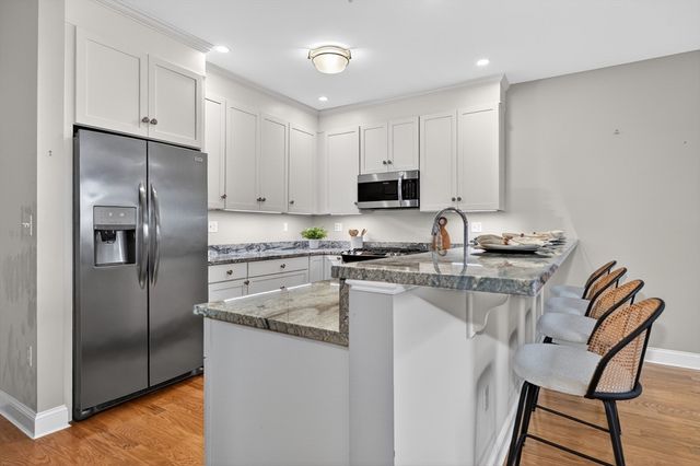 2 Inwood Drive 3012, Woburn, MA 01801