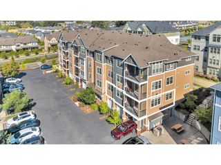 17181 Sw SNOWDALE St 105, Beaverton, OR 97007