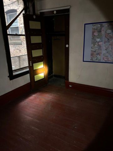 6932 S Eggleston Avenue, Chicago, IL 60621