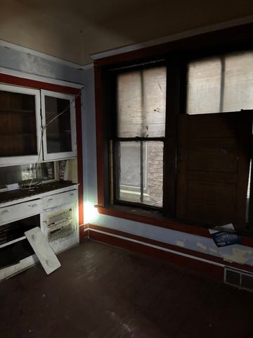 6932 S Eggleston Avenue, Chicago, IL 60621