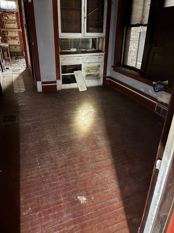 6932 S Eggleston Avenue, Chicago, IL 60621