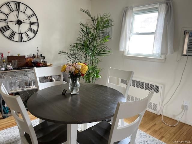 176 Nassau Boulevard 1, Garden City South, NY 11530