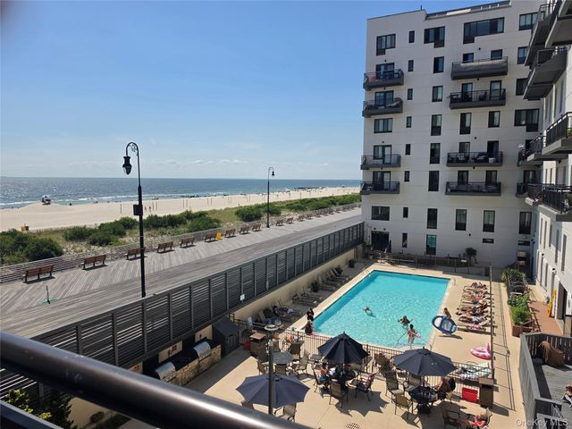 100 W Broadway 3J, Long Beach, NY 11561