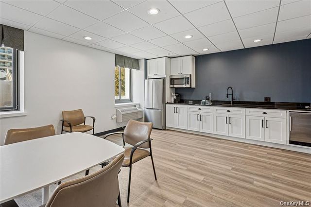 100 W Broadway 3J, Long Beach, NY 11561