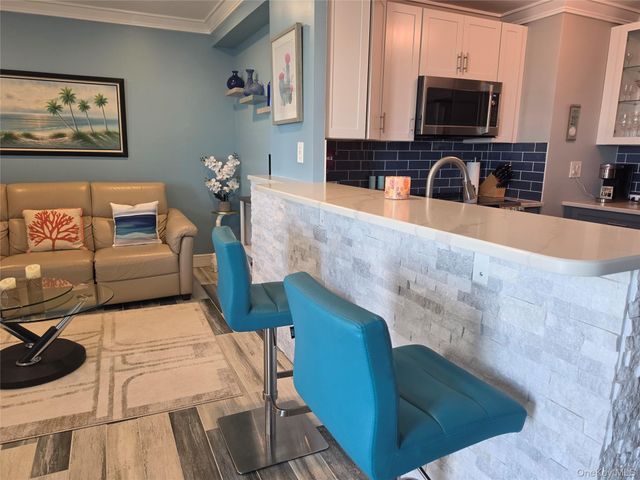 100 W Broadway 3J, Long Beach, NY 11561