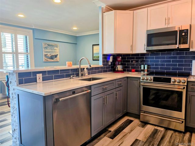 100 W Broadway 3J, Long Beach, NY 11561