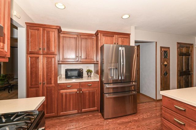 10500 W Good Hope ROAD, Milwaukee, WI 53224