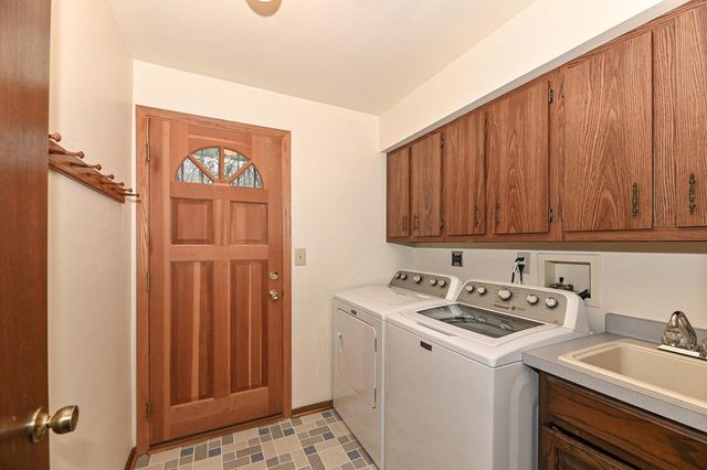 10500 W Good Hope ROAD, Milwaukee, WI 53224