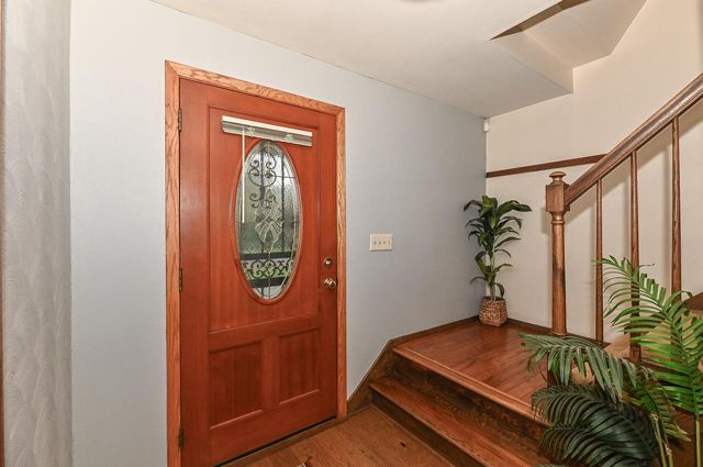10500 W Good Hope ROAD, Milwaukee, WI 53224