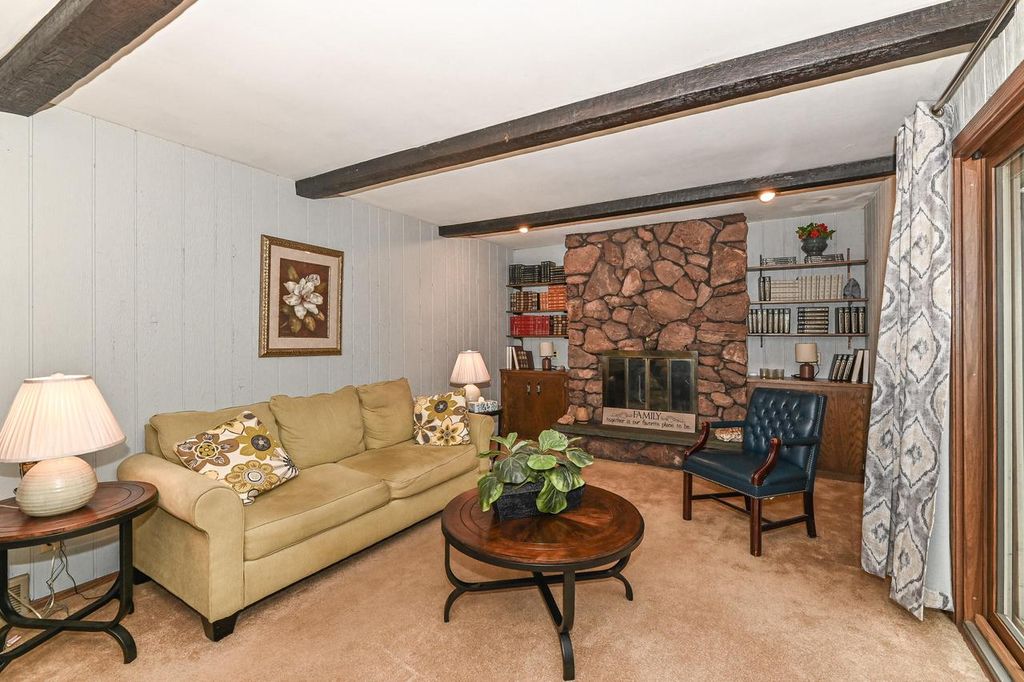 property-img
