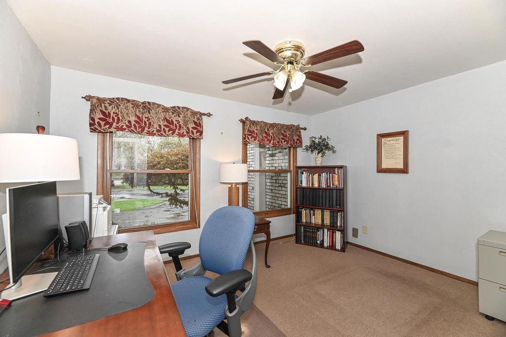 property-img