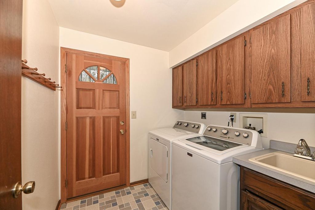 property-img
