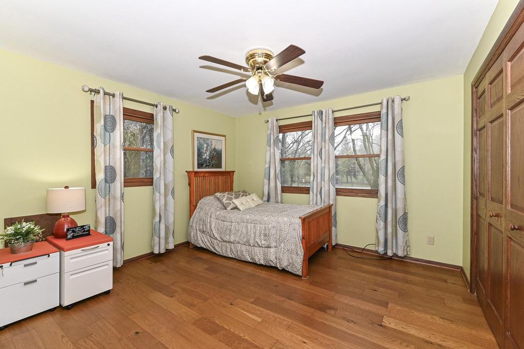 property-img