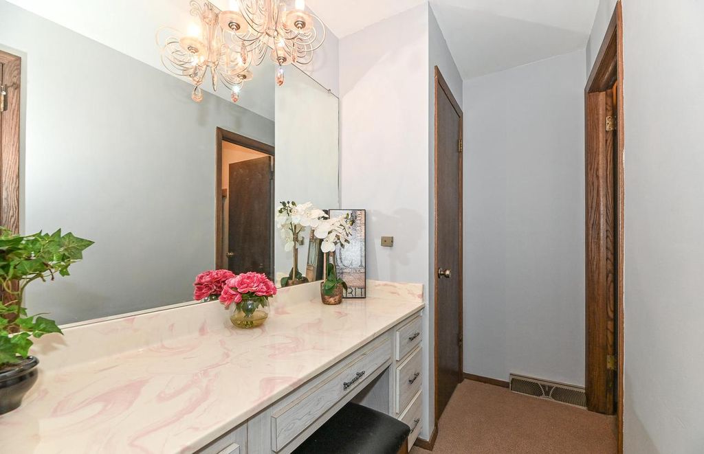 property-img