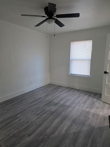 218 Redwood Street, Mesquite, TX 75181