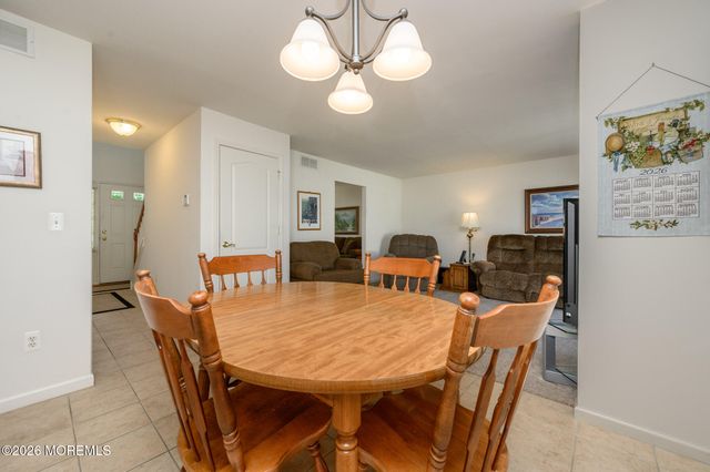 21 Catalina Avenue, Barnegat, NJ 08005