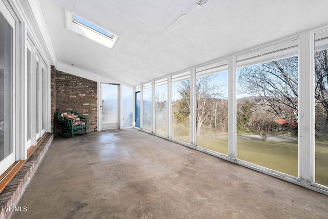 2228 Charsley Road, Kingsport, TN 37660