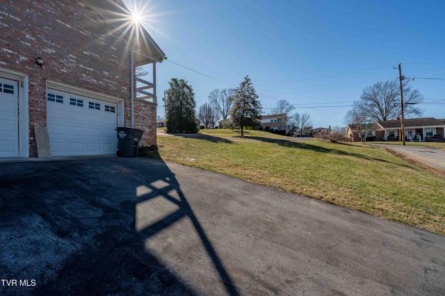 2228 Charsley Road, Kingsport, TN 37660