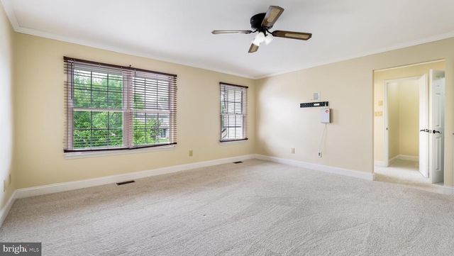 102 SANDHURST DR, Mount Laurel, NJ 08054