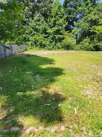 5529 Godwin BLVD, Suffolk, VA 23434