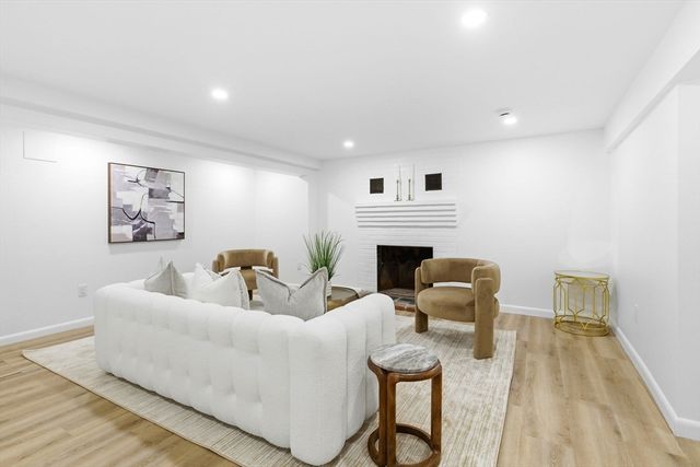 365 Marrett, Lexington, MA 02421