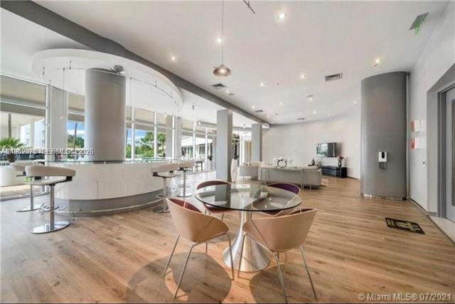 10275 Collins Ave 208, Bal Harbour, FL 33154