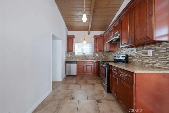 2014 Peyton Avenue, Burbank, CA 91504