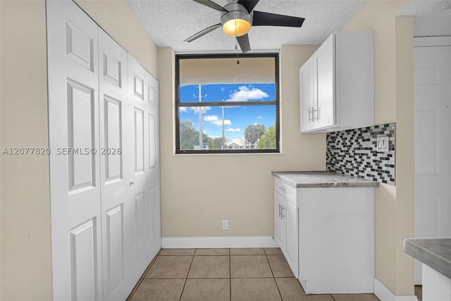 117 Lake Emerald Dr 204, Oakland Park, FL 33309