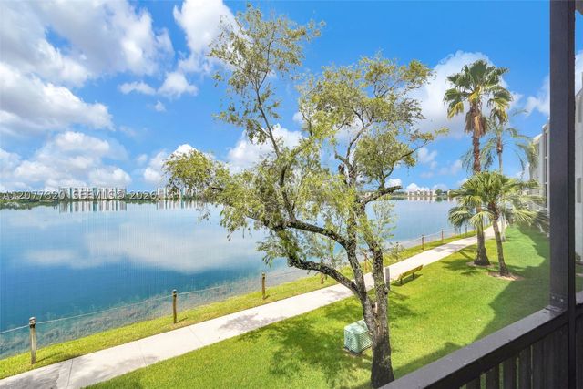117 Lake Emerald Dr 204, Oakland Park, FL 33309