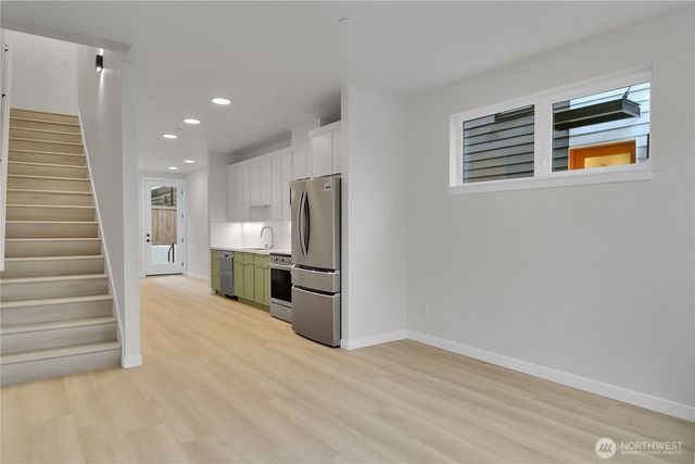 259 E Louisa Street, Seattle, WA 98102