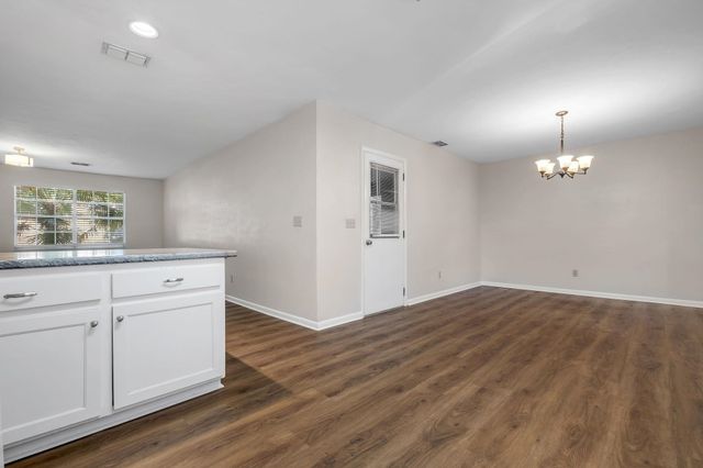 2725 Bedford Way, Tallahassee, FL 32308