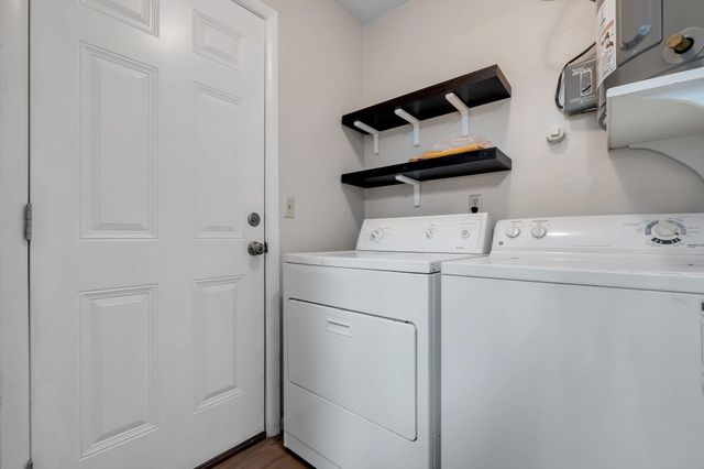 2725 Bedford Way, Tallahassee, FL 32308