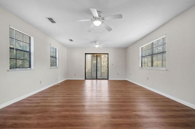 2725 Bedford Way, Tallahassee, FL 32308